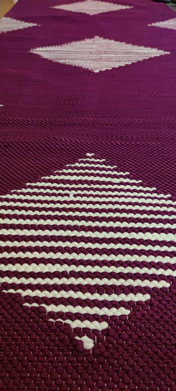 Woven Rug - Triangles Frame